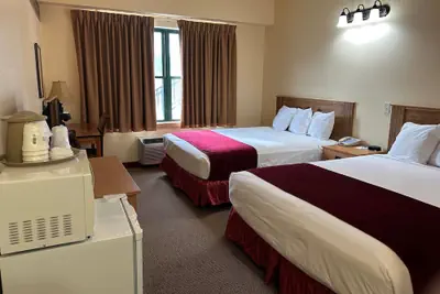 Photo 2 - Travelodge Inn & Suites by Wyndham Deadwood