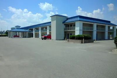 Photo 2 - Americas Best Value Inn Kinston