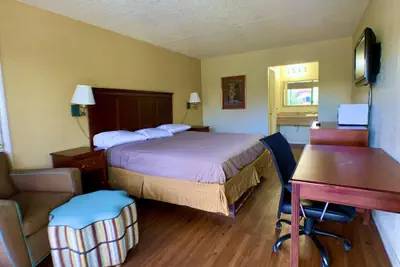 Photo 3 - La Vista Inn