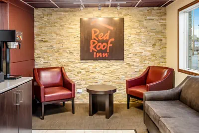 Photo 3 - Red Roof Inn Chicago - Alsip