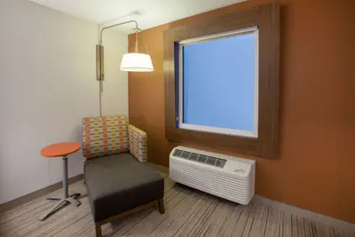 Photo 3 - Holiday Inn Express & Suites Atlanta N - Woodstock by IHG