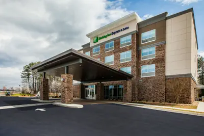 Photo 2 - Holiday Inn Express & Suites Atlanta N - Woodstock by IHG