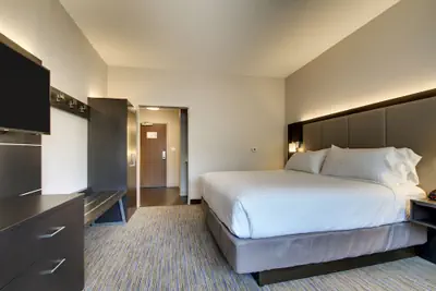 Photo 4 - Holiday Inn Express & Suites Summerville by IHG