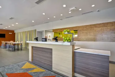 Photo 4 - Home2 Suites by Hilton Blue Ash Cincinnati
