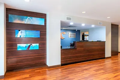 Photo 2 - MainStay Suites St Louis Airport