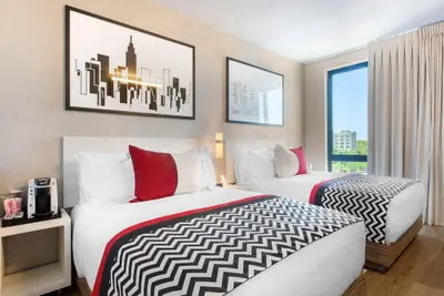 Photo 2 - Insignia Hotel Brooklyn, an Ascend Collection Hotel