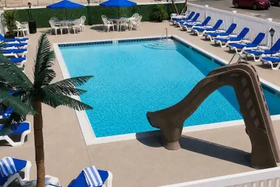 Photo 2 - Beach Colony Motel