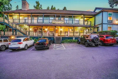 Photo 2 - Julian Lodge