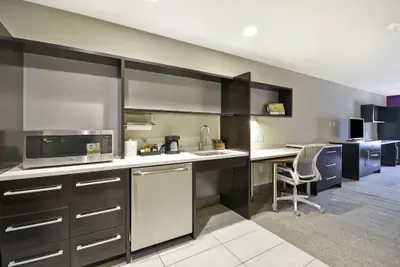 Photo 5 - Home2 Suites by Hilton KCI Airport