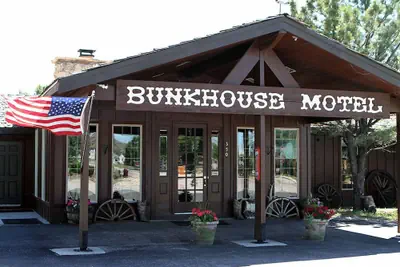 Photo 2 - Bunkhouse Motel