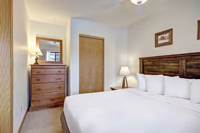 Photo 4 - Quaint Winter Hideaway Sleeps 6- Across From Vibrant Main St 2 Bedroom Condo by RedAwning