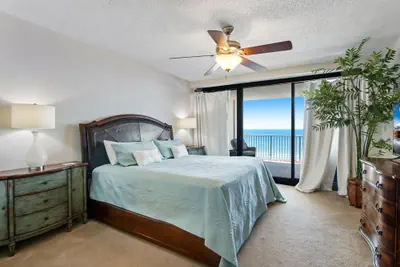 Photo 3 - Windward Pointe 605