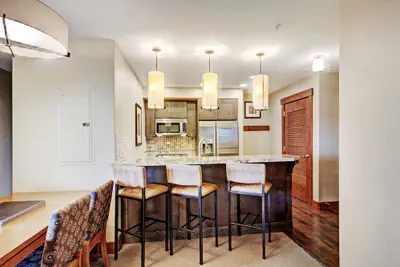 Photo 5 - Luxury One Bedroom  At Base Of Peak 8! Condo by RedAwning