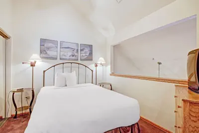 Photo 4 - Downtown Breckinridge Studio With Master Loft Sleeps 4 1 Bedroom Condo by RedAwning
