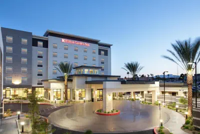 Photo 2 - Hilton Garden Inn Las Vegas City Center