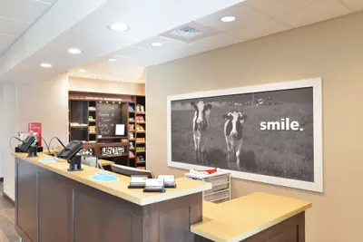 Photo 5 - Hampton Inn & Suites Menomonie-UW Stout