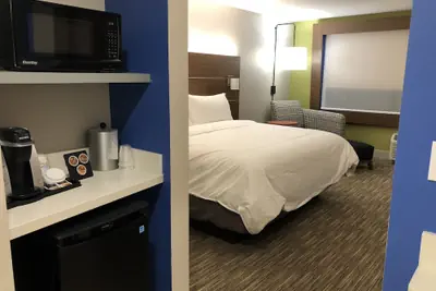 Photo 5 - Holiday Inn Express & Suites Racine by IHG