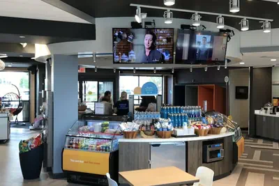 Photo 3 - Tru by Hilton Cedar Rapids Westdale