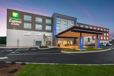 Photo 2 - Holiday Inn Express & Suites Gainesville - Lake Lanier Area by IHG