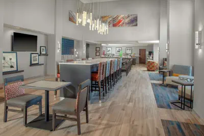Photo 4 - Hampton Inn & Suites Chicago-Burr Ridge