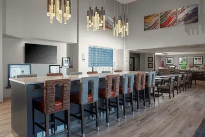 Photo 3 - Hampton Inn & Suites Chicago-Burr Ridge
