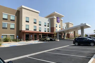 Photo 2 - Sleep Inn & Suites Hurricane Zion Park Area