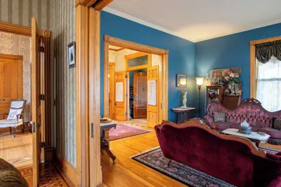Photo 4 - Aurora Staples Inn