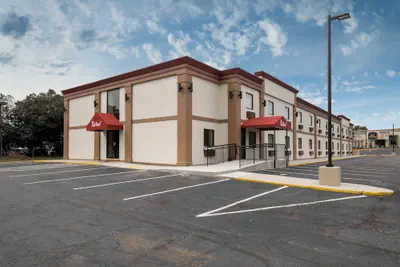 Photo 2 - Red Roof Inn Annapolis