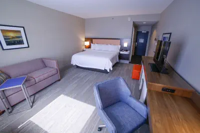 Photo 5 - Hampton Inn & Suites Forest City