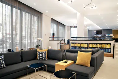 Photo 3 - Courtyard by Marriott Boston Downtown/North Station
