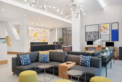 Photo 2 - Courtyard by Marriott Boston Downtown/North Station