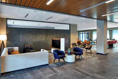 Photo 3 - Courtyard by Marriott Minneapolis West