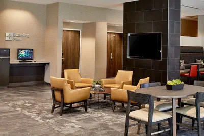 Photo 5 - Courtyard by Marriott Minneapolis West