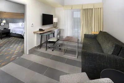 Photo 5 - Holiday Inn & Suites Arden - Asheville Airport by IHG