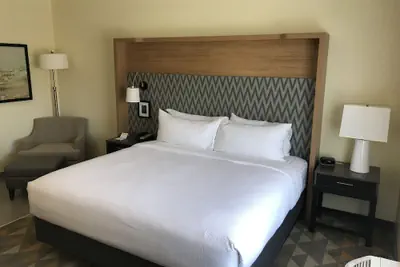 Photo 3 - Holiday Inn & Suites Arden - Asheville Airport by IHG