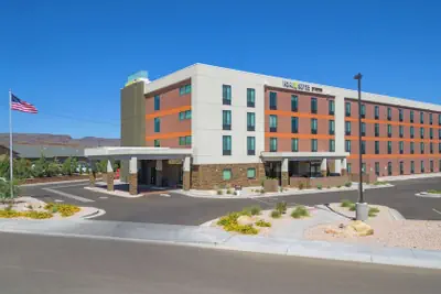 Photo 2 - Home2 Suites by Hilton Kingman