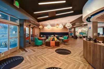 Photo 5 - Tru by Hilton Salt Lake City Airport