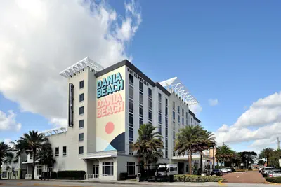 Photo 2 - Hotel Dello Ft Lauderdale Airport, Tapestry Collection by Hilton