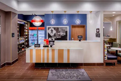 Photo 5 - Hampton Inn Paramus