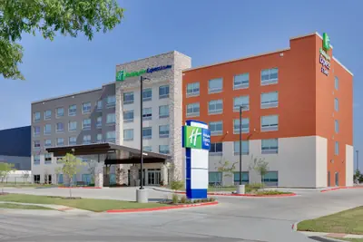 Photo 2 - Holiday Inn Express & Suites Dallas NW HWY - Love Field by IHG