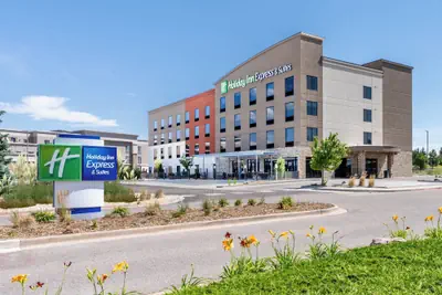 Photo 2 - Holiday Inn Express & Suites Colorado Springs AFA Northgate by IHG