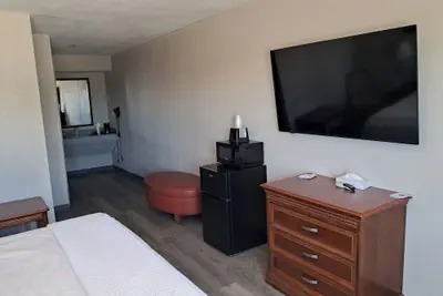 Photo 5 - Days Inn by Wyndham Safford, AZ