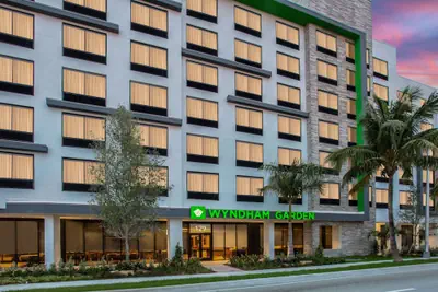 Photo 2 - Wyndham Garden Ft Lauderdale Airport & Cruise Port