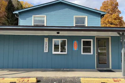 Photo 2 - Royal Motel