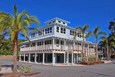 Photo 2 - Dolphin Point Villas