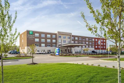 Photo 2 - Holiday Inn Express & Suites Hammond by IHG