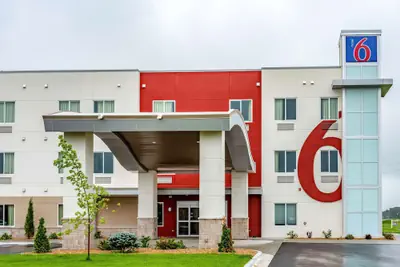 Photo 2 - Motel 6 Mankato, MN