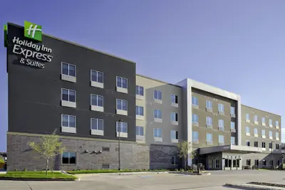 Photo 2 - Holiday Inn Express & Suites Lubbock Central - Univ Area by IHG