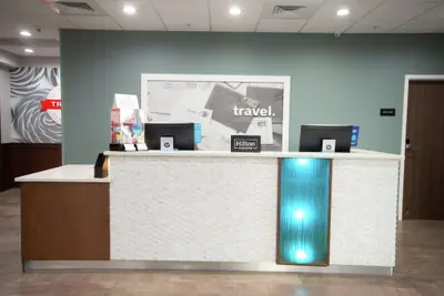 Photo 3 - Hampton Inn & Suites Oklahoma City/Quail Springs