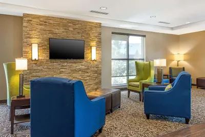 Photo 3 - Comfort Inn & Suites at CrossPlex Village